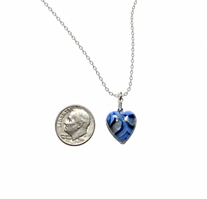 Collier pendentif cœur Murano en verre torsadé bleu